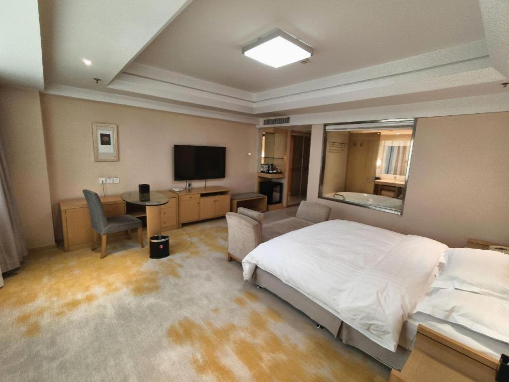 Ramada Plaza Shenyang Citycenter Екстер'єр фото