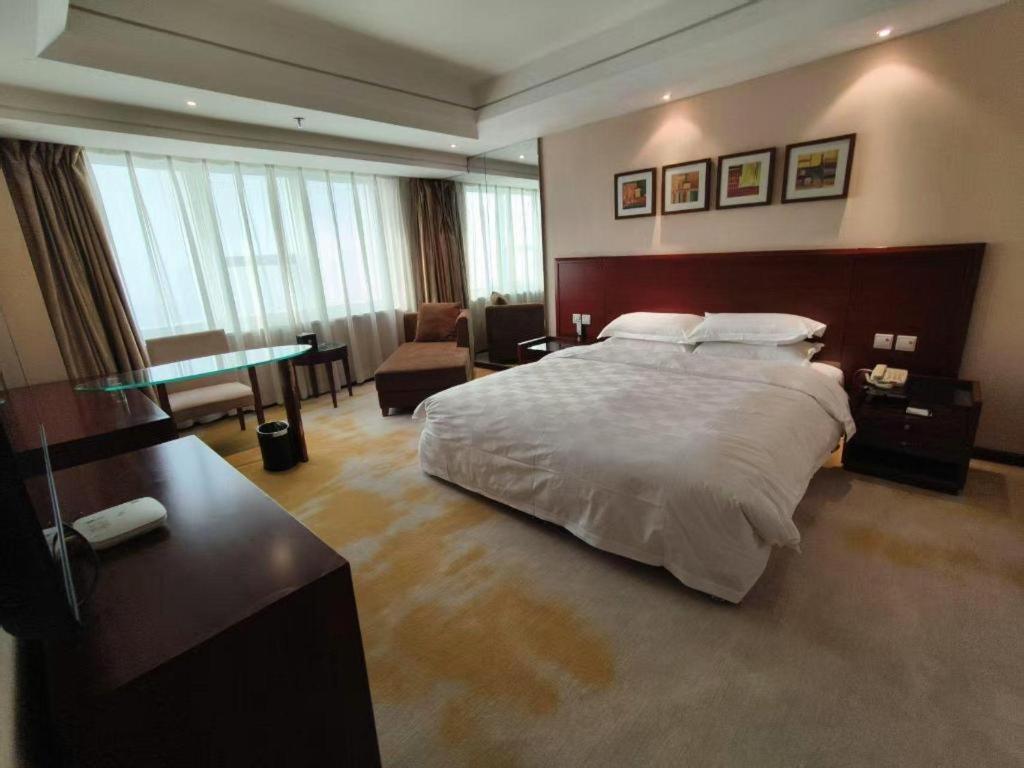 Ramada Plaza Shenyang Citycenter Екстер'єр фото