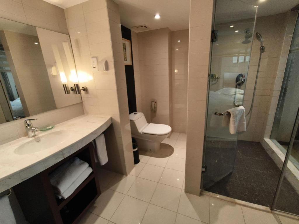 Ramada Plaza Shenyang Citycenter Екстер'єр фото