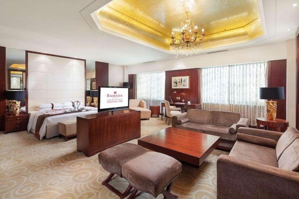 Ramada Plaza Shenyang Citycenter Екстер'єр фото